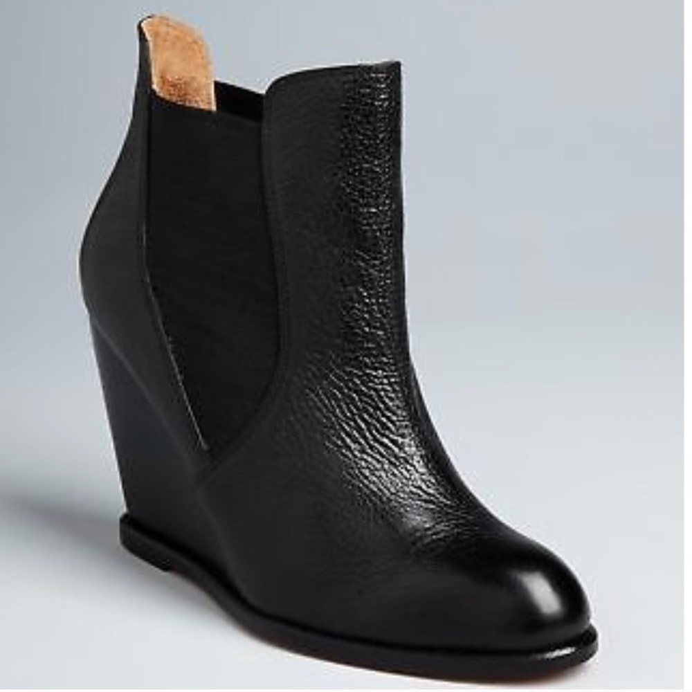 CORSO COMO Black Lexy Gored Wedge Booties Sz 9
